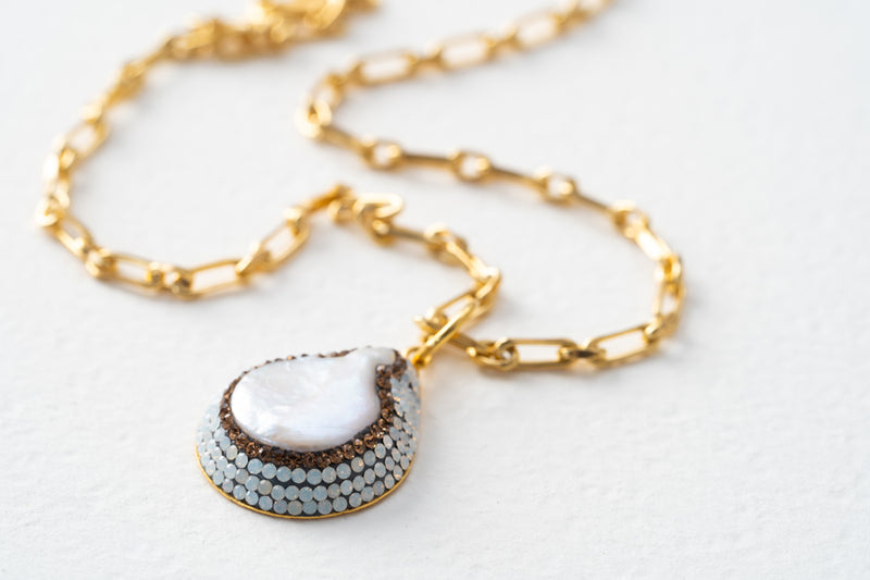 Soru Baroque Pearl Pendant Necklace