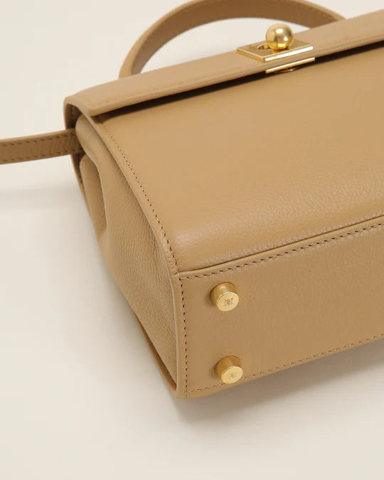 ANNALOCH  High End Marie 22 Small Handbag Beige