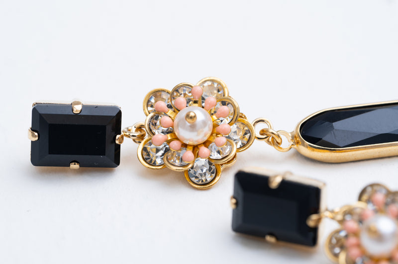 Julie Sion Freesia Goutte  Noir Earrungs