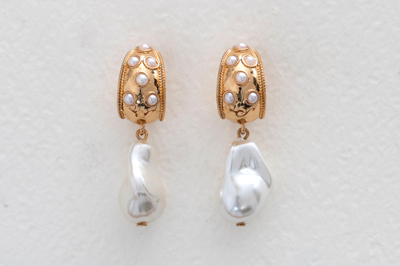 Kenneth Jay Lane Gold & Pearl Pendant Drop Earrings